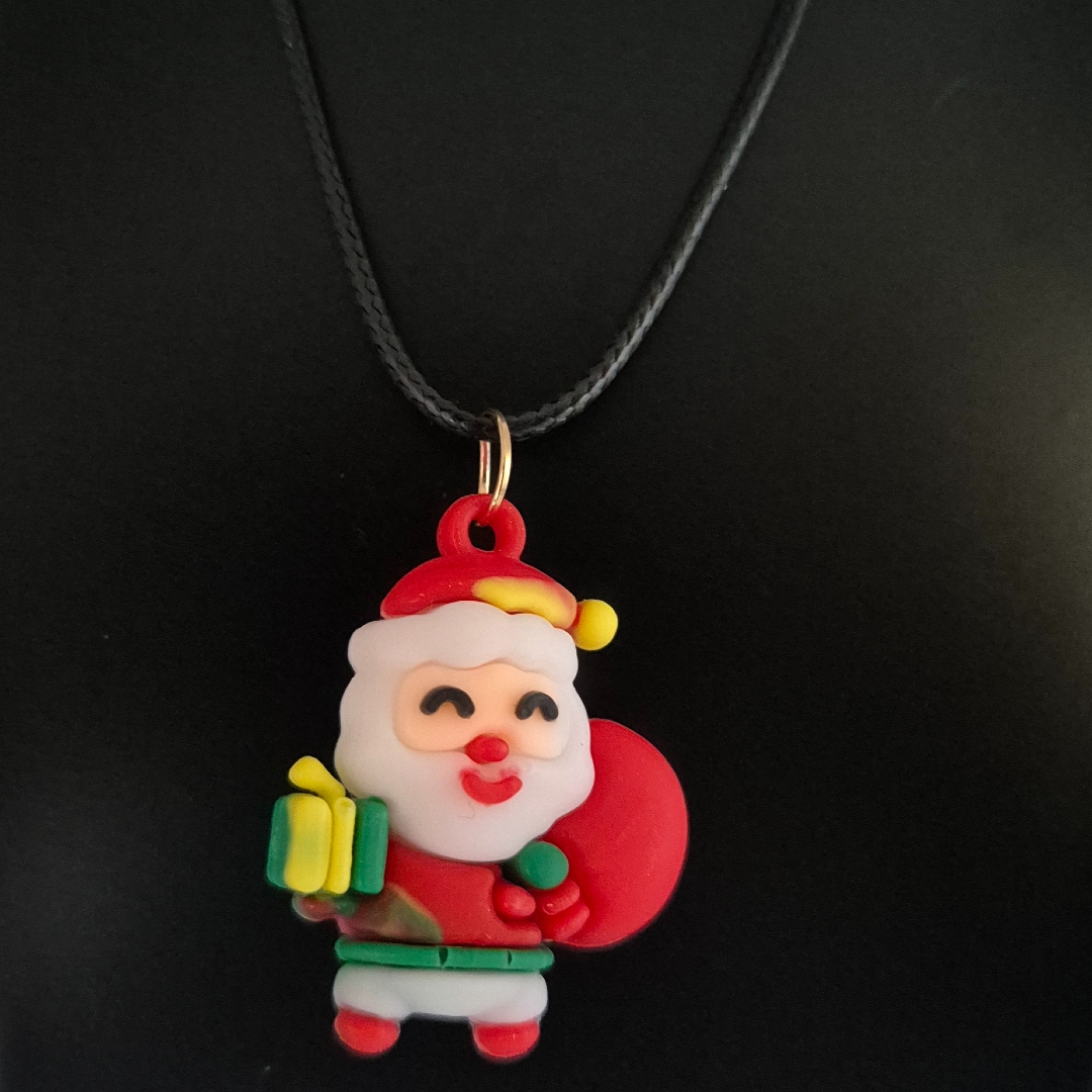 Nikolaus mit Geschenk