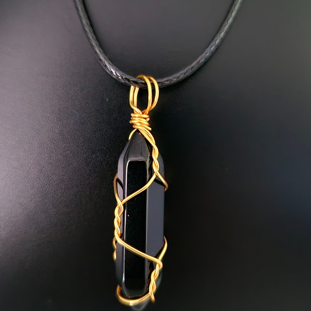 Kristall mit Draht Schwarz