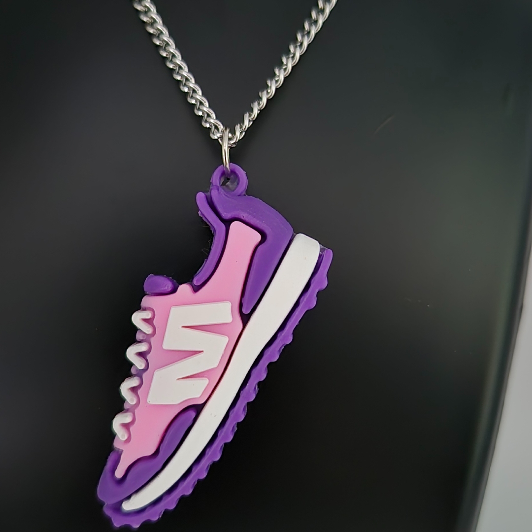 Kette mit Turnschuhe Lila-Rosa