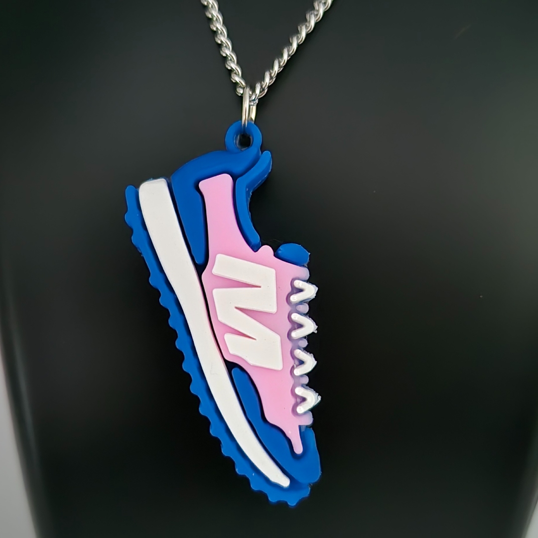 Kette mit Turnschuhe Blau-Rosa