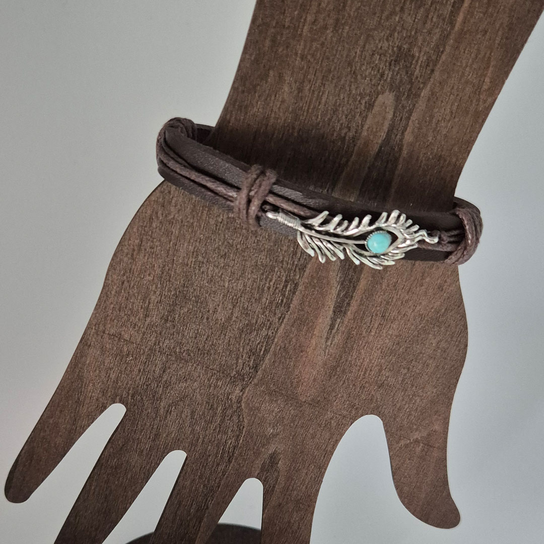 Lederarmband mit Blatt und Blauer Stein