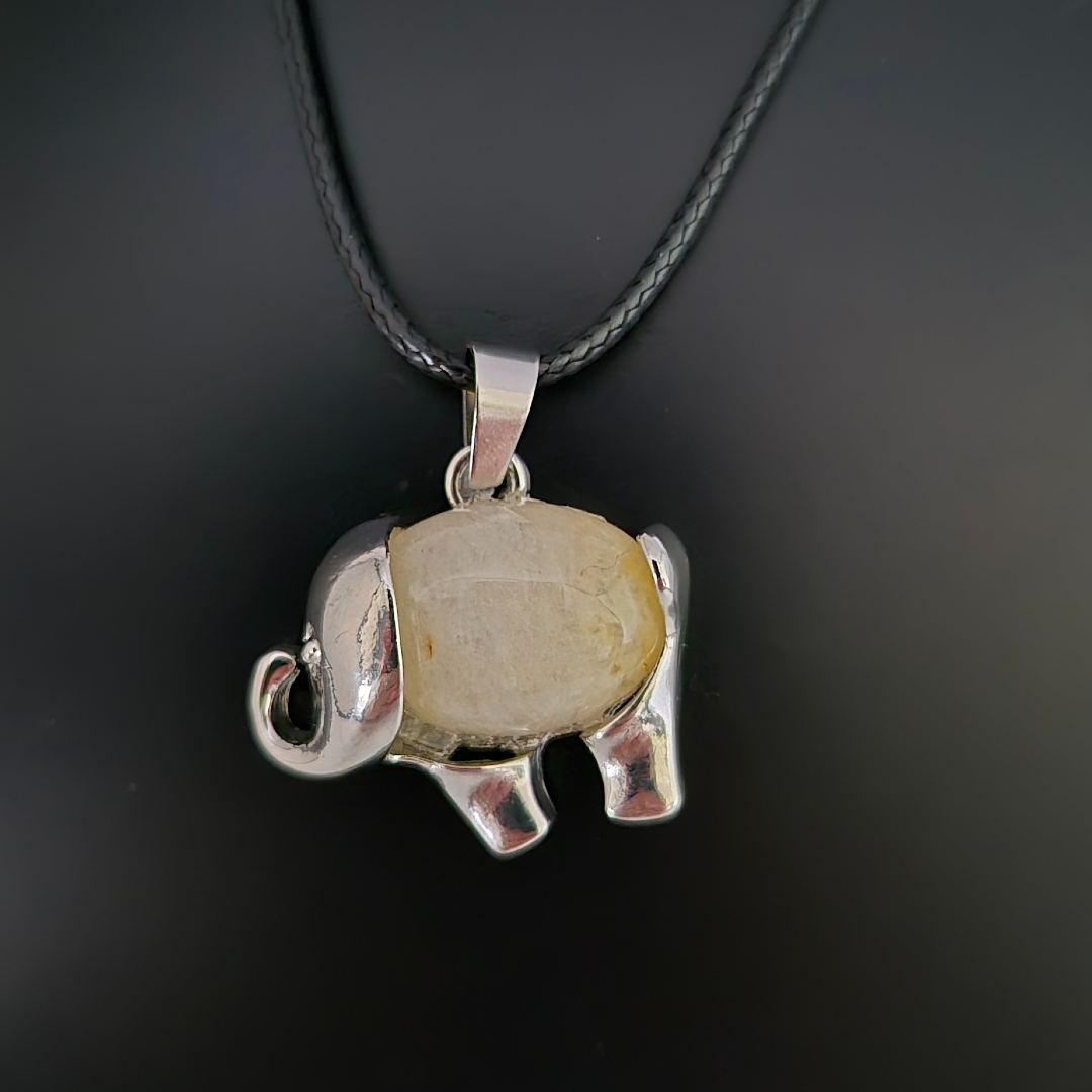 Elefant mit Naturstein Beige