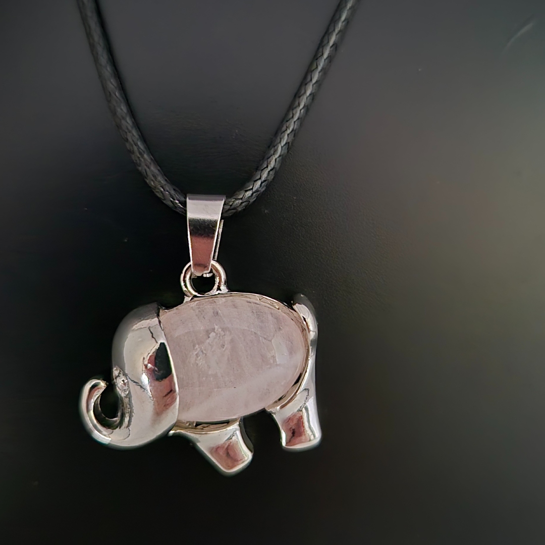 Elefant mit Naturstein Rosa
