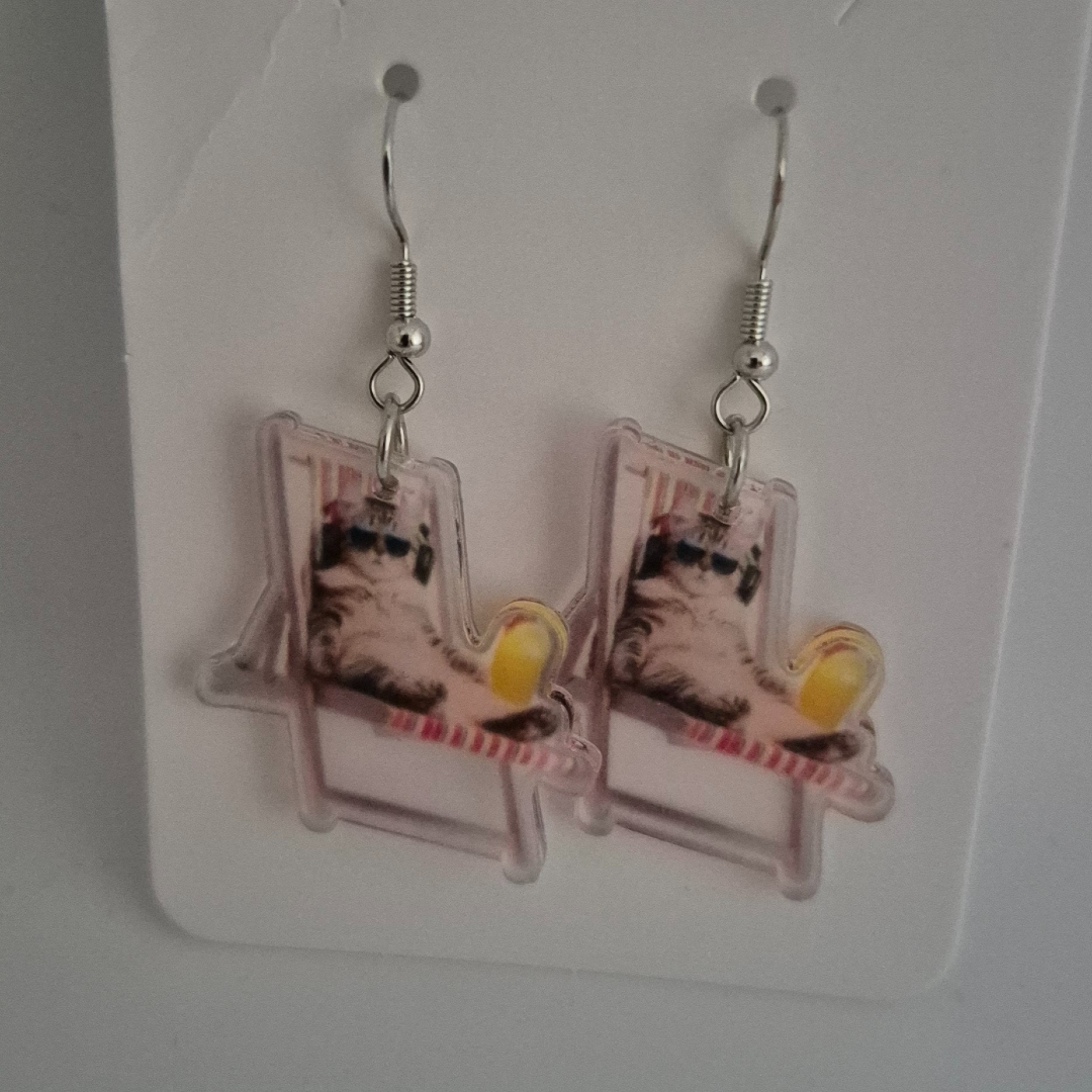 Ohrringe - Katze im Liegestuhl -