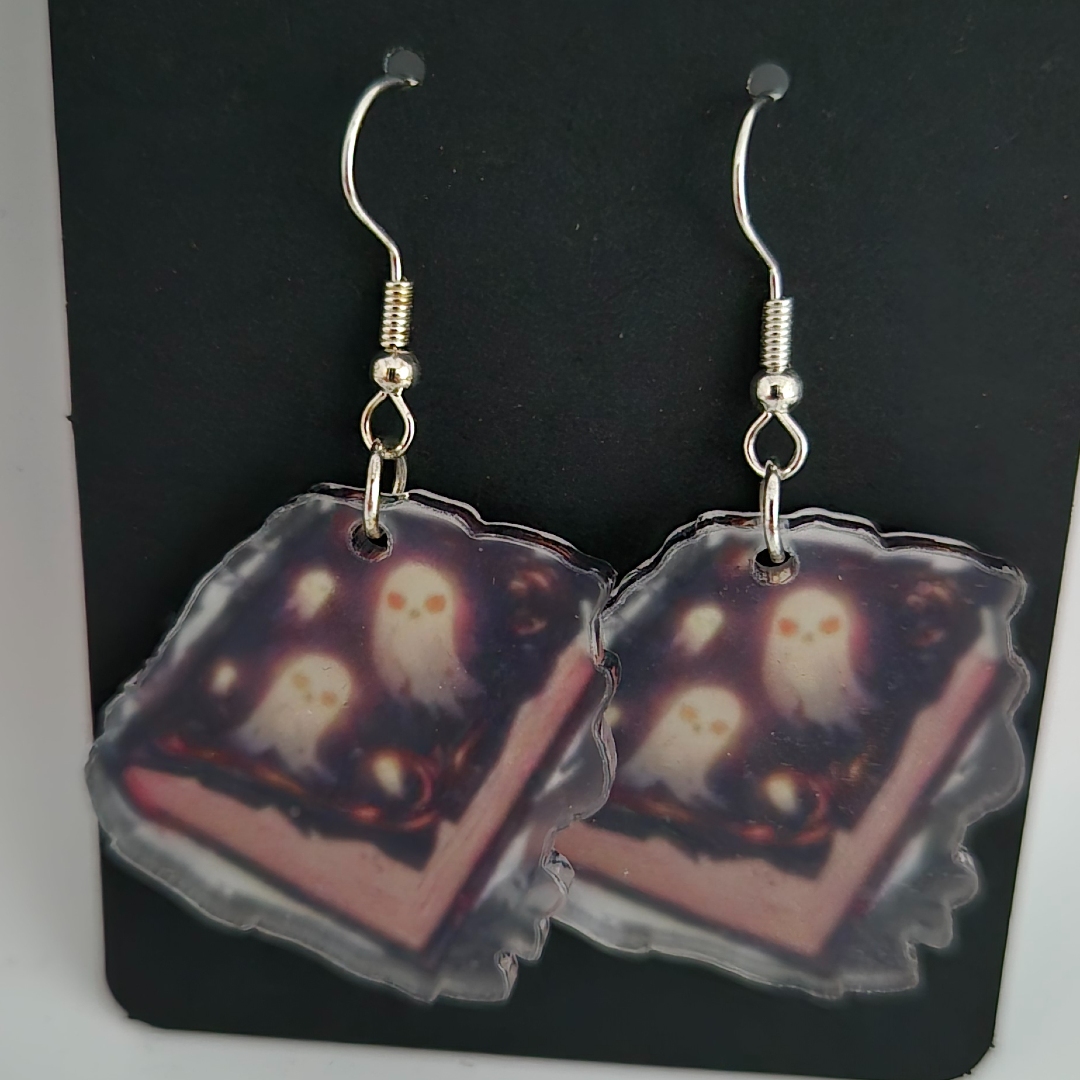 Ohrringe - Geist in Buch -