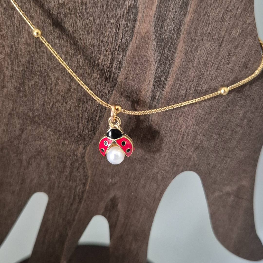 Armband mit Marienkäfer