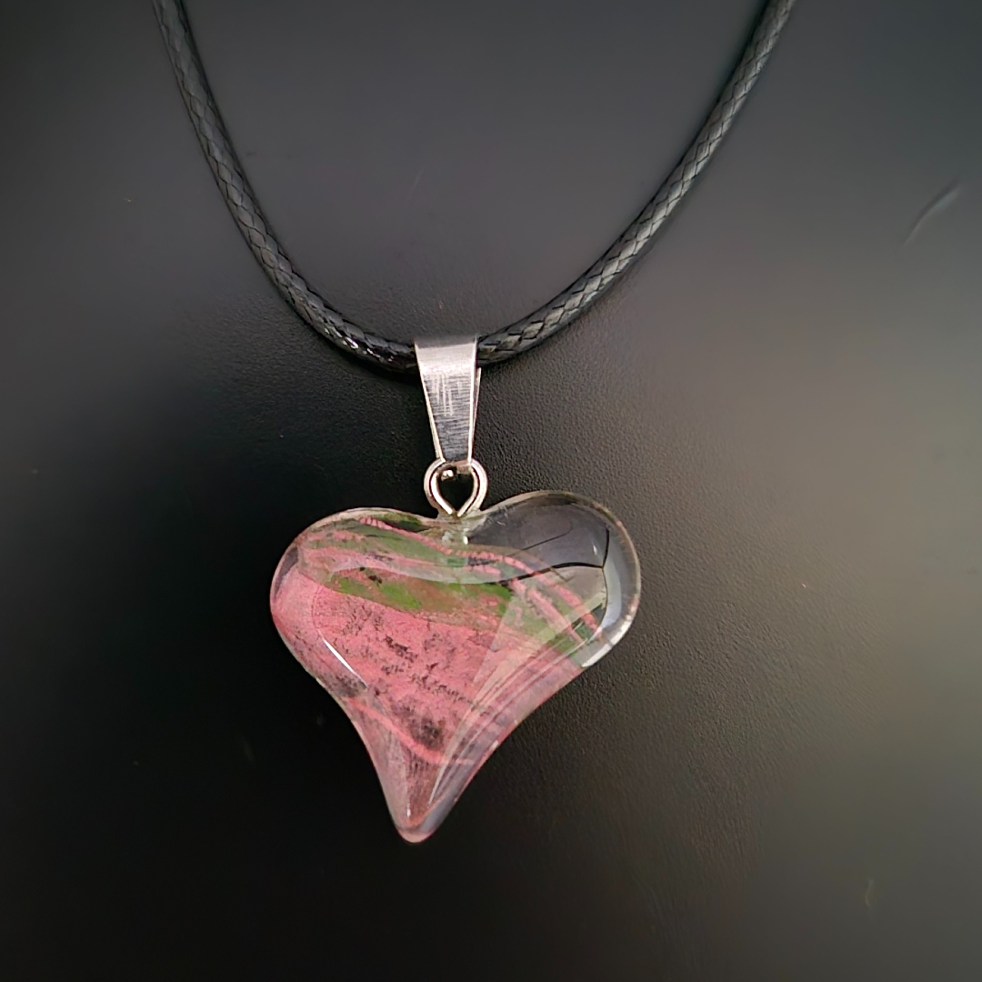 Geschwungenes Glas - Herz - Rosa - Grün