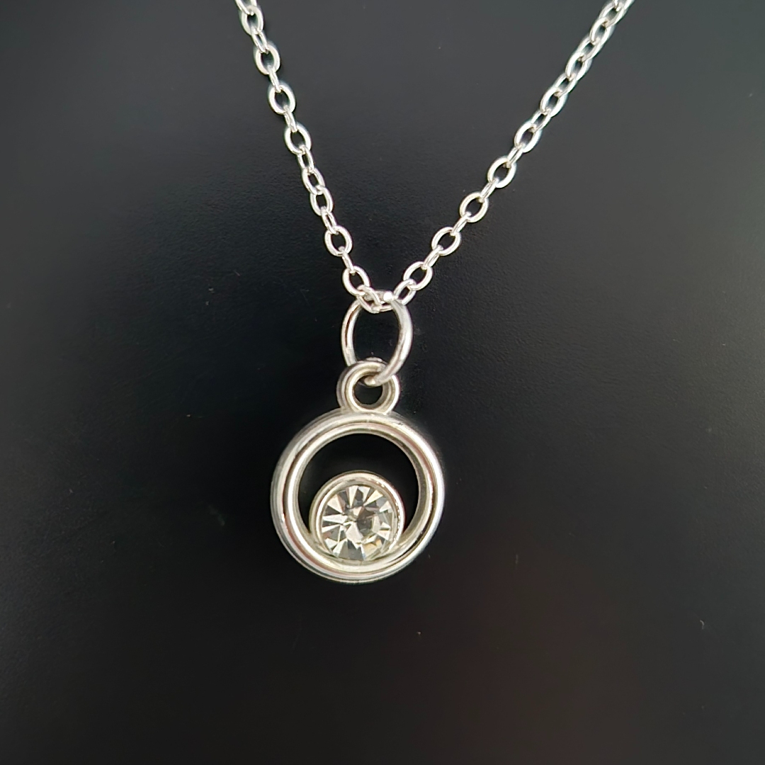 Edelstahlkette mit - Kreis  und Stein