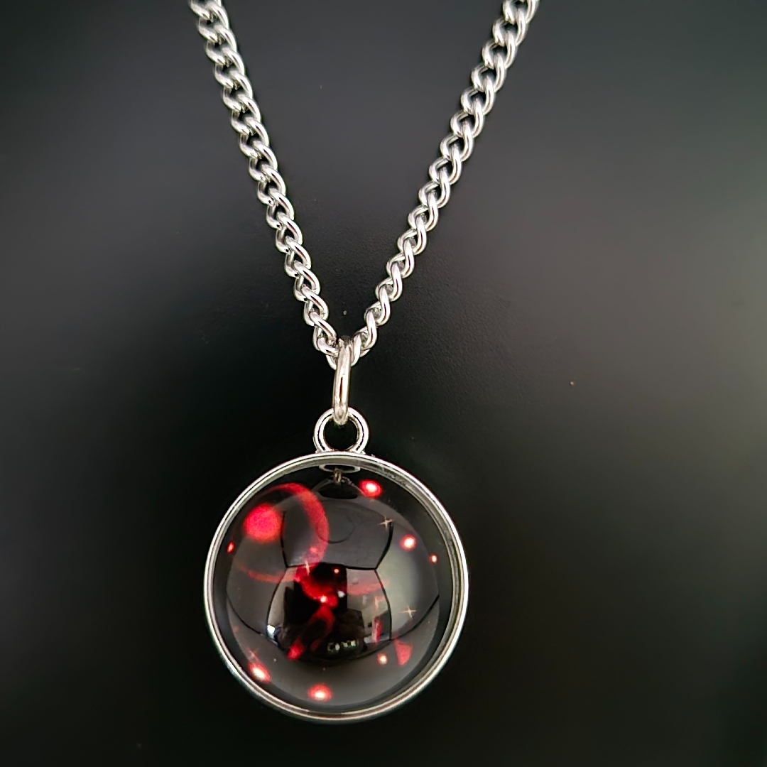 Edelstahlkette Weltall - Kleine - Punkte - Rot - Glas