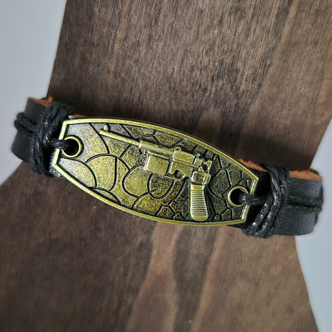Lederarmband mit - Pistole
