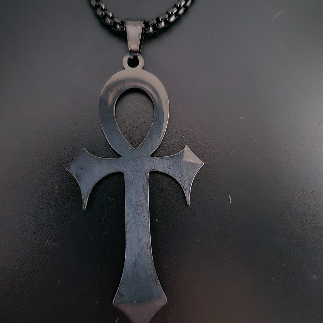 Halskette mit Kreuz - Schwarz